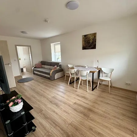 Apartmany Wolkenstein 公寓 伏尔根斯坦