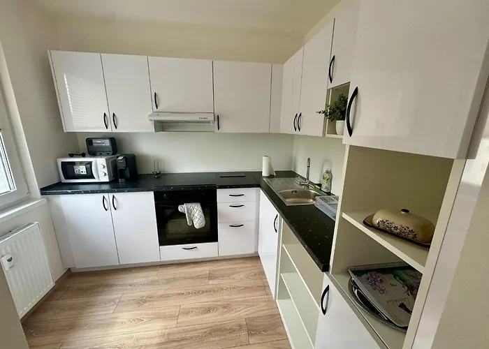 Apartmany Wolkenstein شقة *